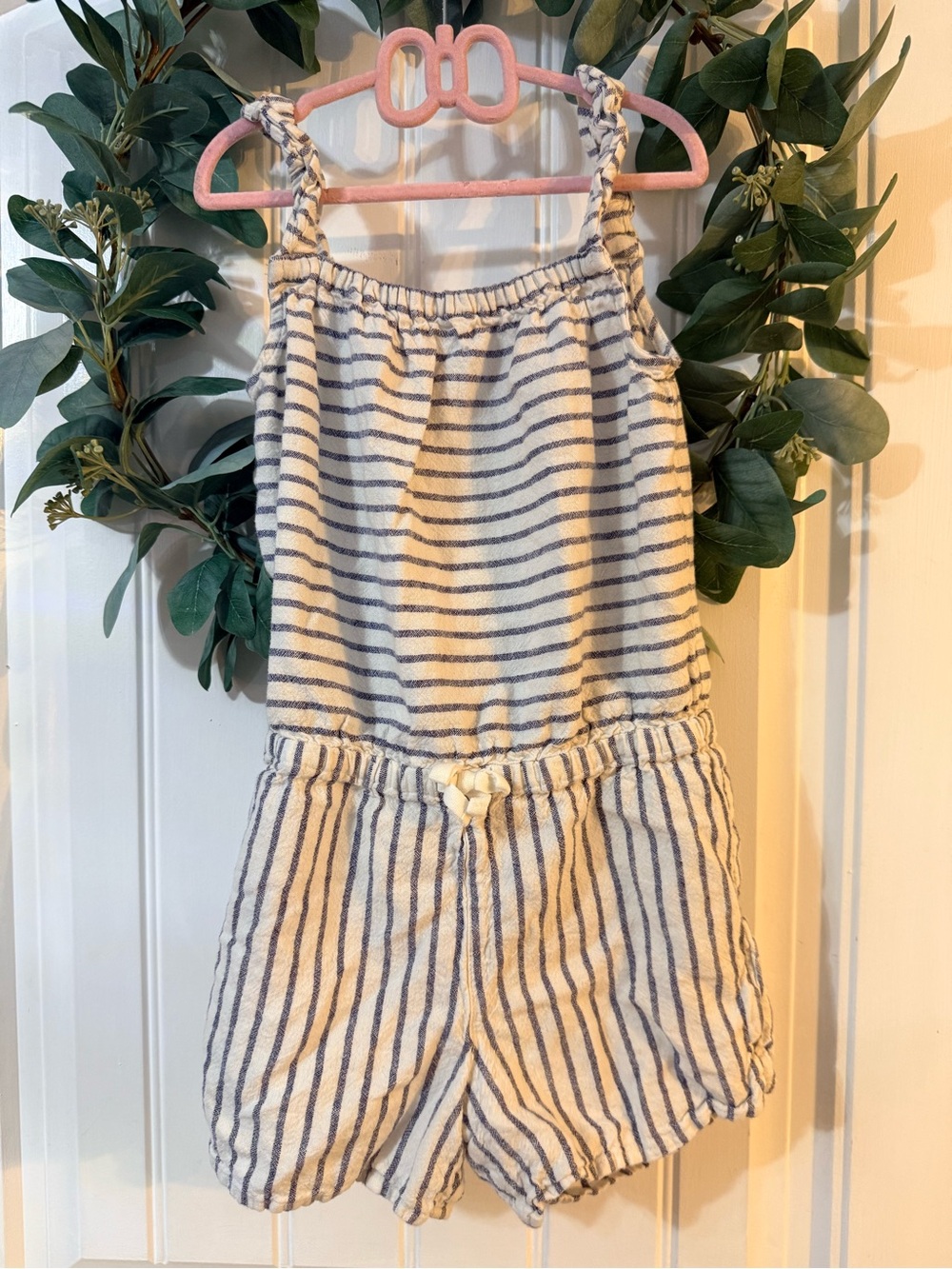 💫4/$25 • Osh Kosh B’Gosh Linen Blend Striped Cream and Navy Romper